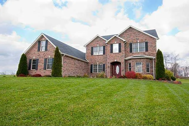 5600 W Highland Dr photo 1