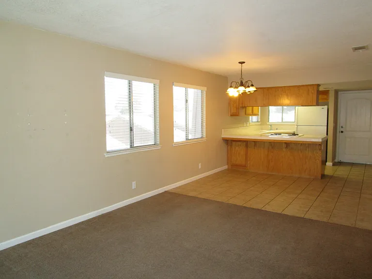 1061 N White St #C — Photo 2