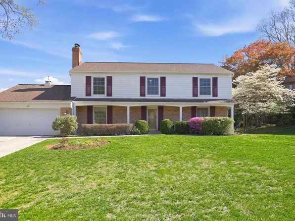 12721 Lincolnshire Dr, Potomac, MD 20854