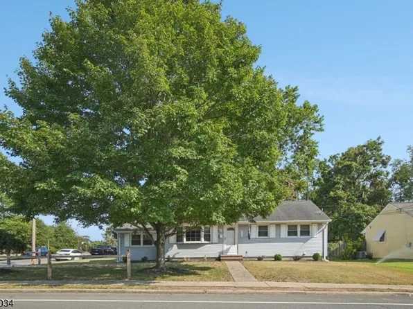 613 Warfield Rd, North Plainfield Boro, NJ 07063