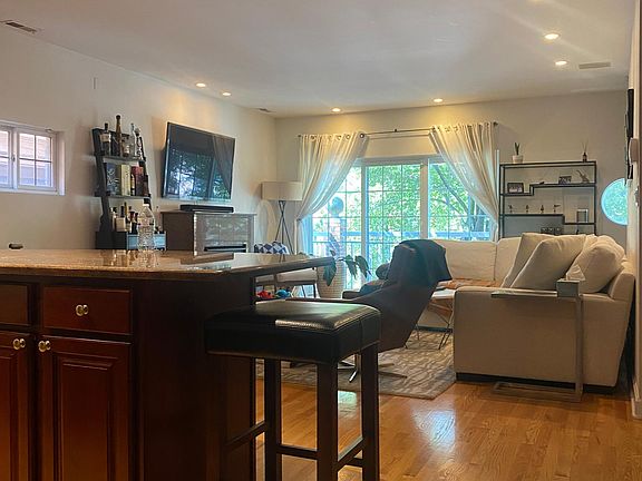 Living Room/Kitchen