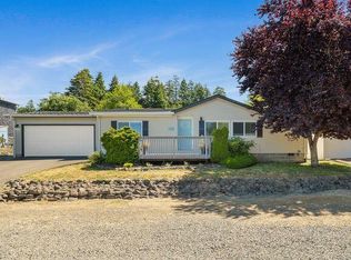 132 S Palisade St, Rockaway Beach, OR 97136