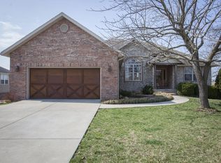 756 Brook Forest Rd, Nixa, MO 65714