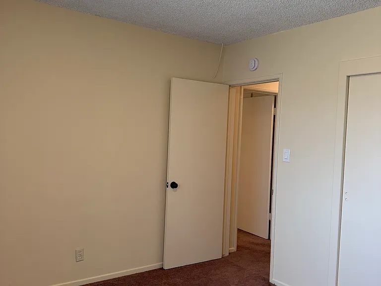 14130 Bellflower Blvd — Photo 22