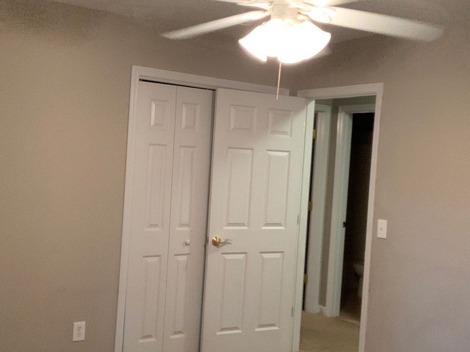 1st image of 107 Durham Dr