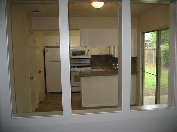 4th image of 6200 Idlewood Cv