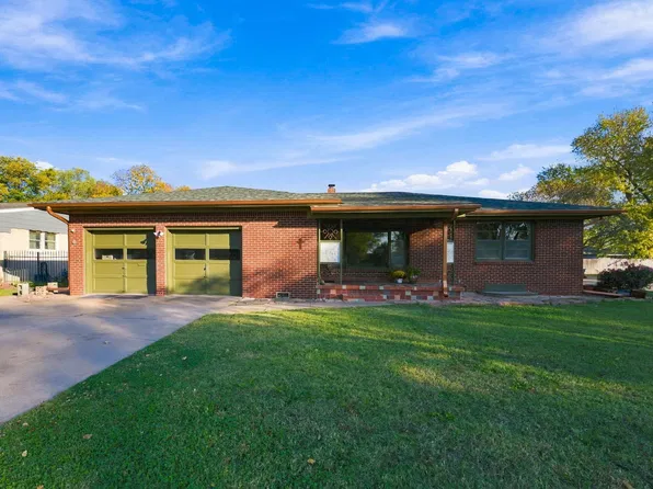 2704 W Julianne St, Wichita, KS 67203
