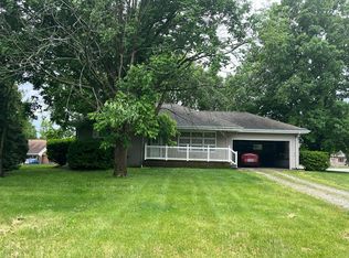 127 Cedar Ln, Minonk, IL 61760