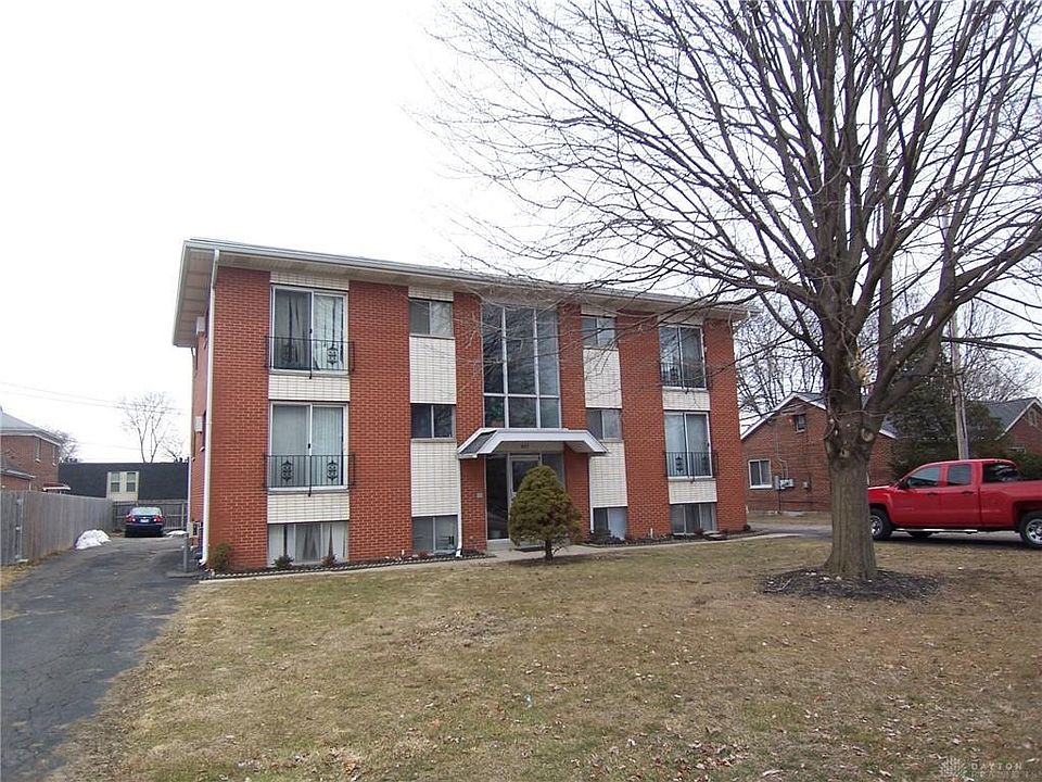 1st image of 607 E Dorothy Ln