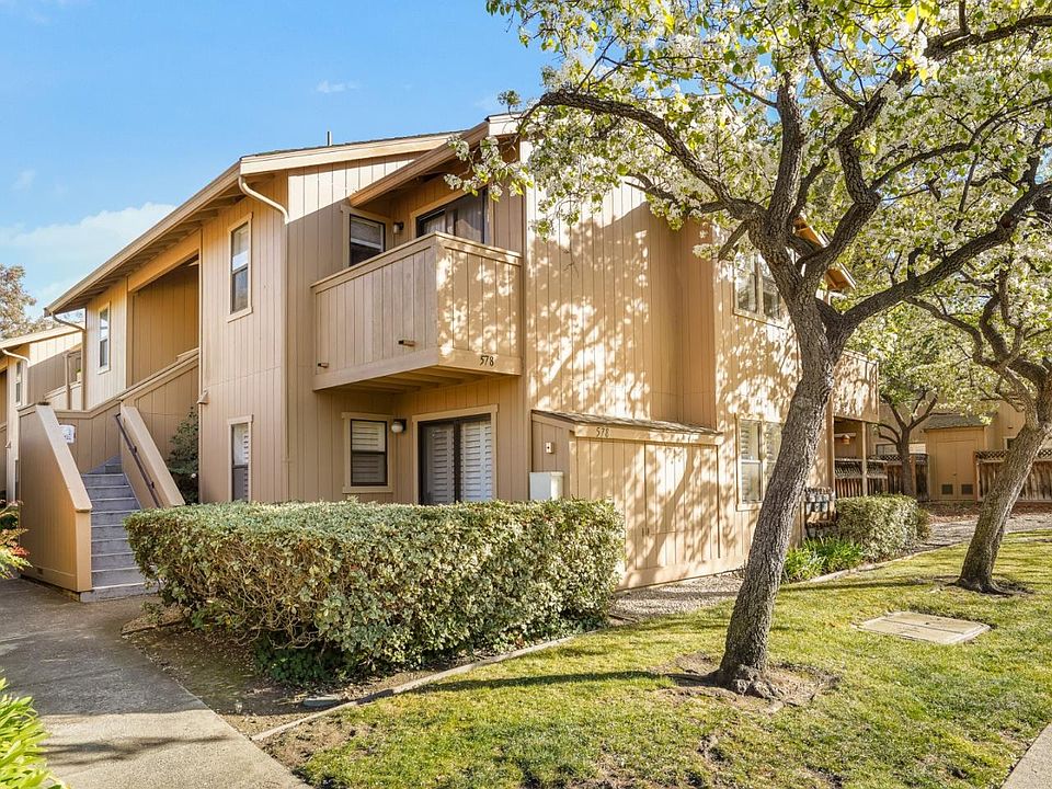 1st image of 578 Ironwood Ter APT 8