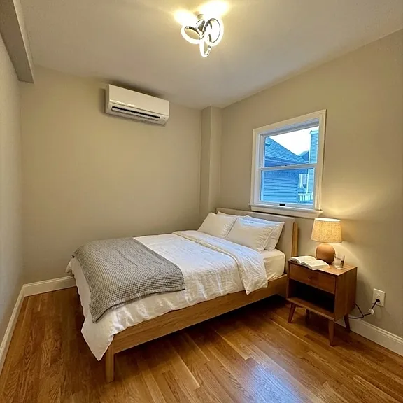 1146 Cambridge St #2 — Photo 5