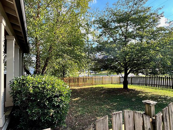 Front fully fenced yard