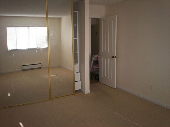 4th image of 2031 Market Ave APT 123