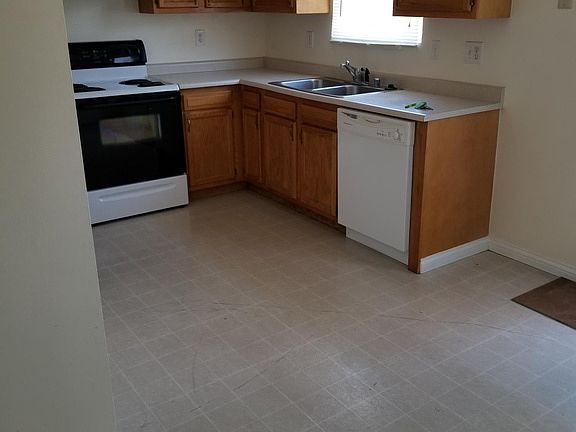 4th image of 114 Arrowhead Dr