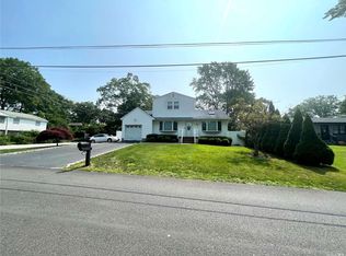 183 Shelter Road, Ronkonkoma, NY 11779 | Zillow