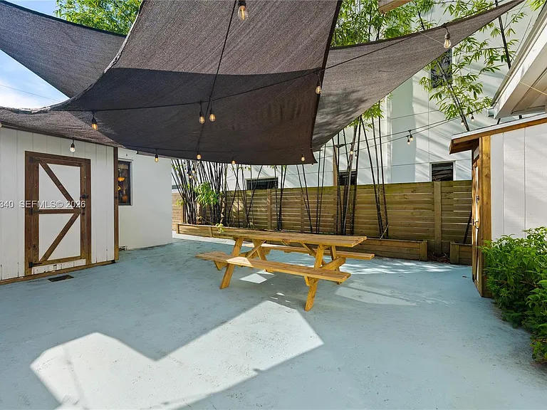 3134 Carter St #1 — Photo 37