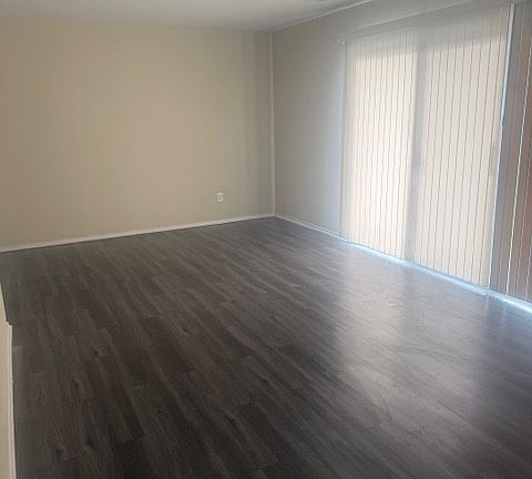 4th image of 4212 Clark Ave APT 201
