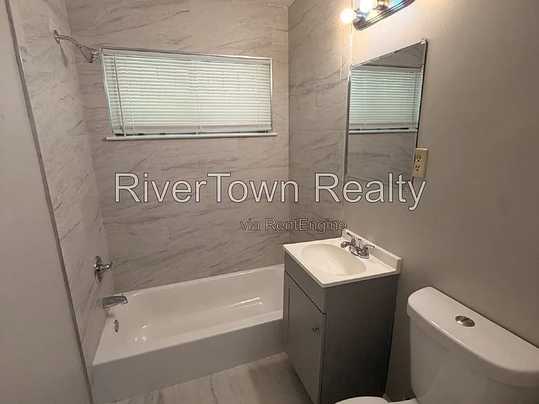 2884 Spring Hill Dr — Photo 6
