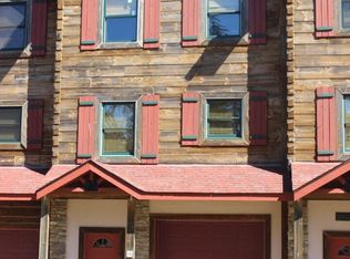 18 Loggers Ln, Slatyfork, WV 26291