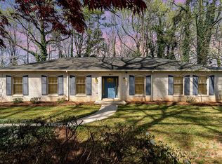 800 River Oaks Ln, Charlotte, NC 28226