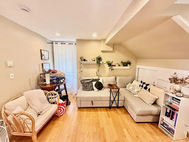 2 Derne St #4