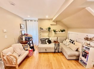 2 Derne St UNIT 4, Boston, MA 02114