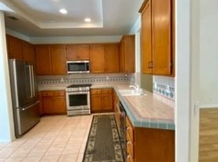 960 Sierra Ct, Vista, CA 92081