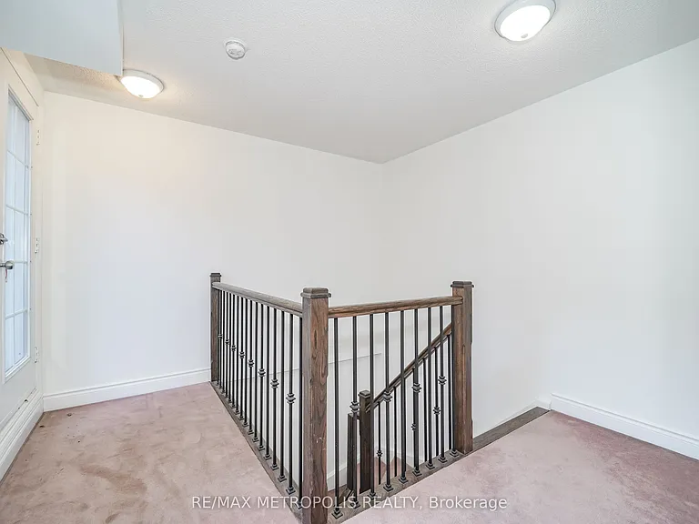 3 Rean Dr #Townhouse 13 — Photo 43