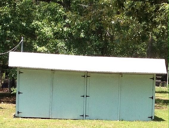 Double detached garage or workshop