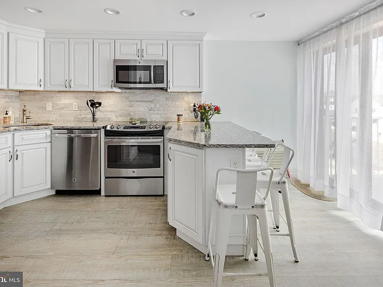 9 Pearl St #1G — Photo 13