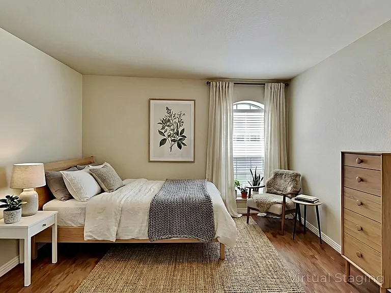 112 Jolin Ln — Photo 4