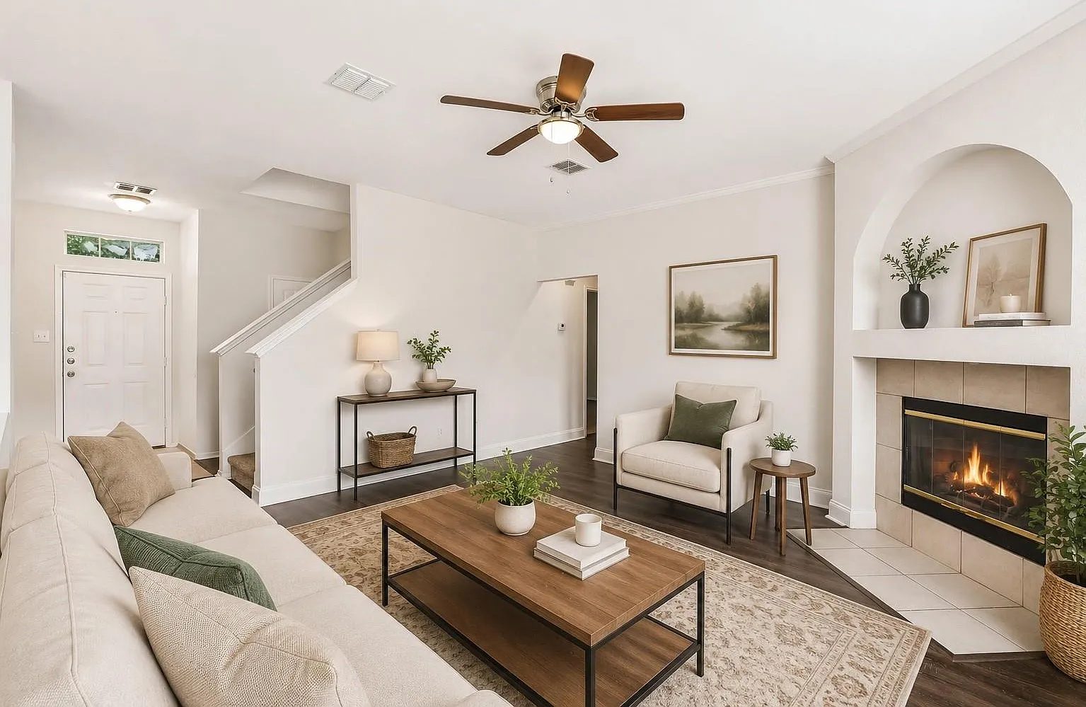 4 bed, 2628 sqft, $2,995 — Photo 2