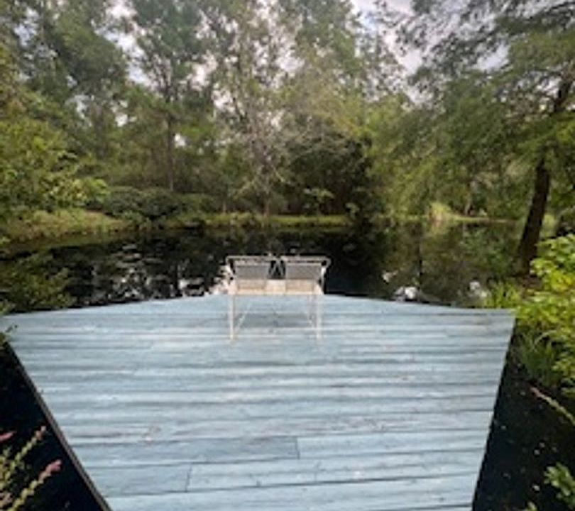1st image of 135 Seminole Ln