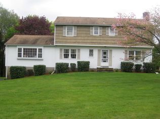 515 New England Ln, Orange, CT 06477