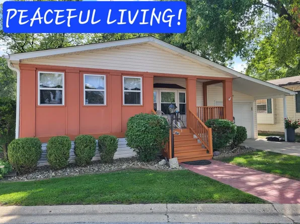 137 Melbrooke Rd #447, Elgin, IL 60123
