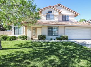 4510 Sungate Dr, Palmdale, CA 93551