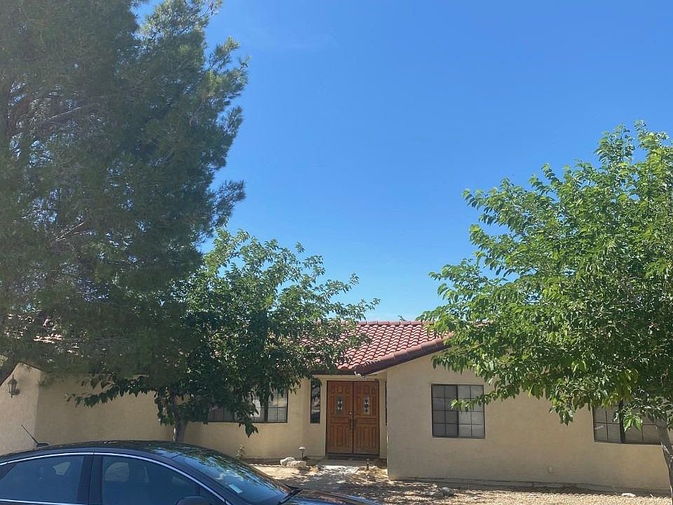 1st image of 26627 Lakeview Dr