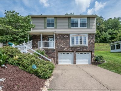 981 Somerton Dr, South Park, PA, 15129