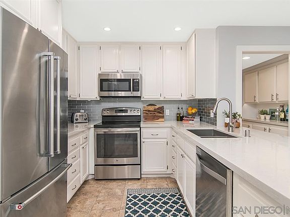 5th image of 850 State St Unit 330
