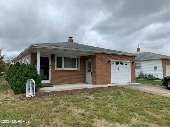 103 Biabou Drive, Toms River, NJ 08757