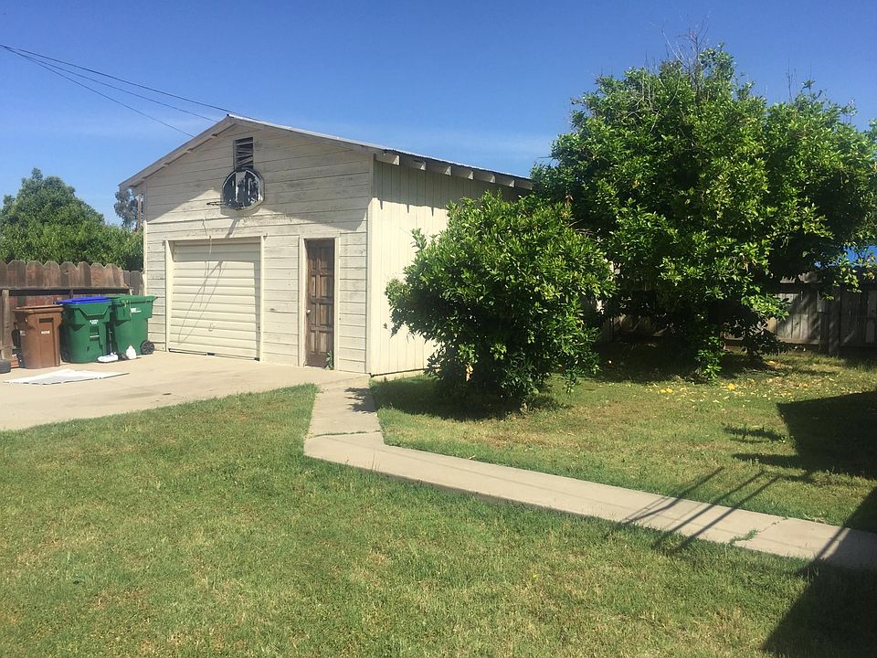 2nd image of 417 Gage St