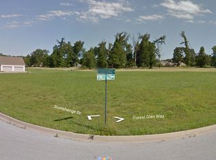 S Forest Glen, fayetteville, AR 72704