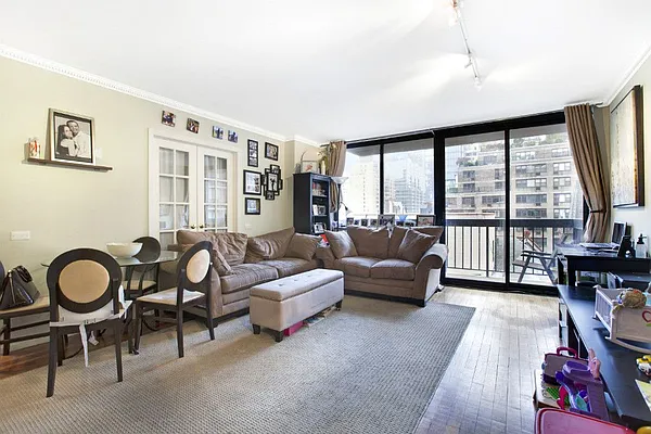 Rented by Level Group | media 13