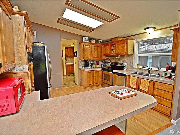 5th image of 622 181st Street Ct E #20