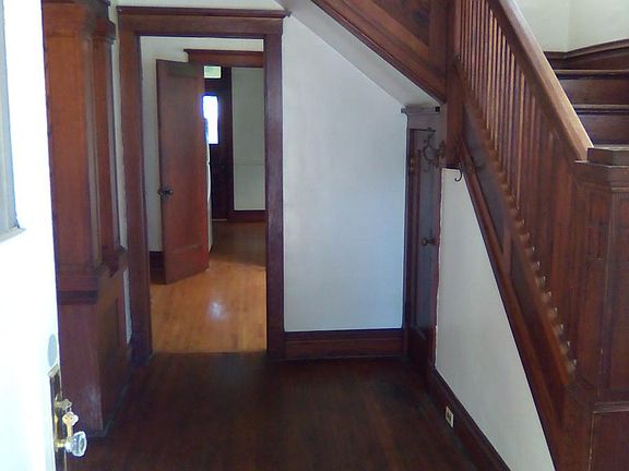 5th image of 1203 E McClure Ave