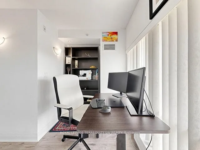 12 Woodstream Blvd #Townhouse 114 — Photo 8