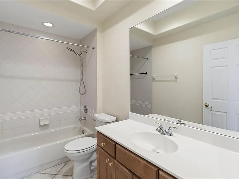 8310 Tivoli Dr — Photo 20