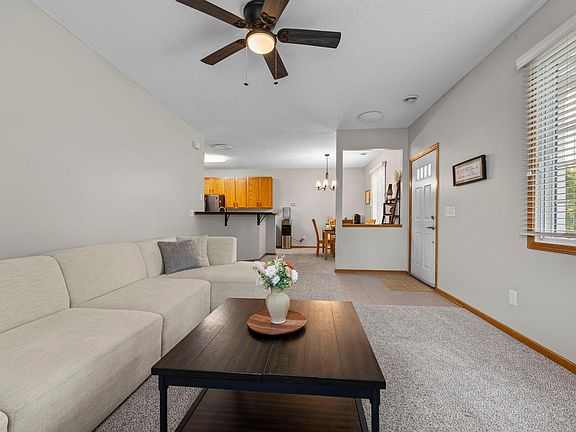 4th image of 274 Tamarack Trl #805
