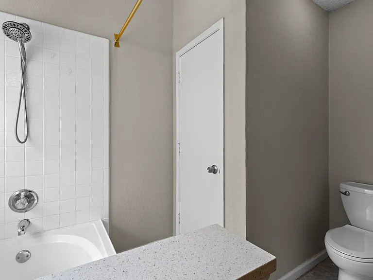 2847 Red Oak Dr — Photo 15