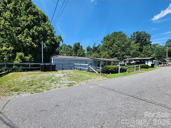 4th image of 406 Shady Rest Rd